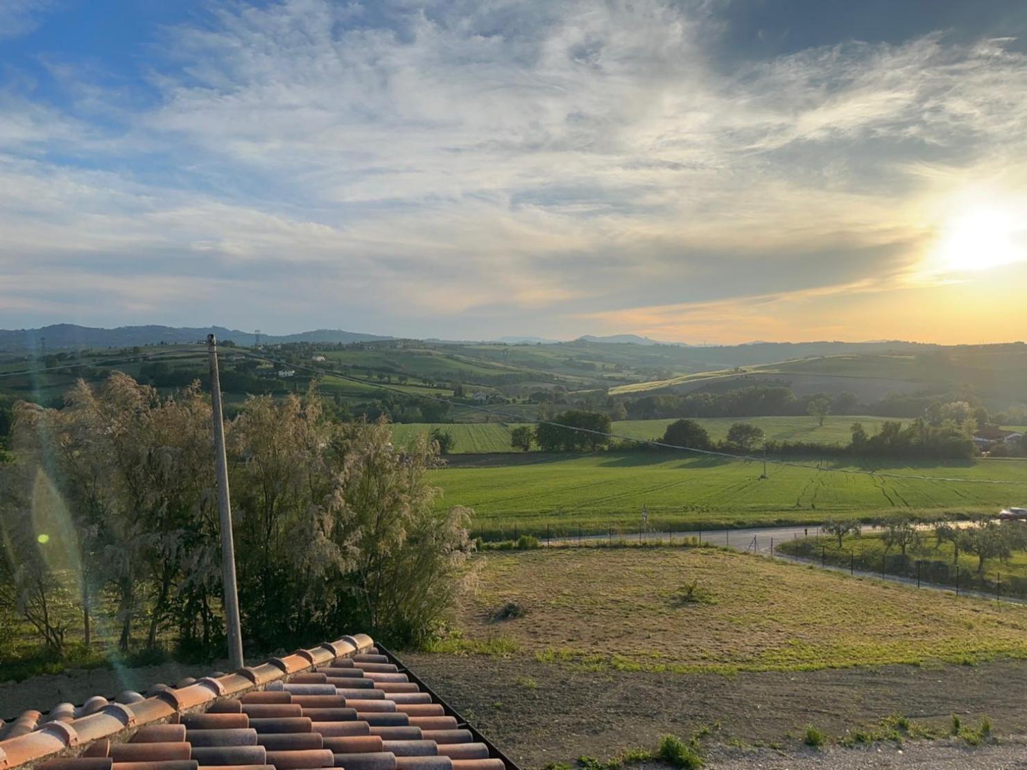 La Sosta Di Guido A Tavullia Bed & Breakfast Exterior photo