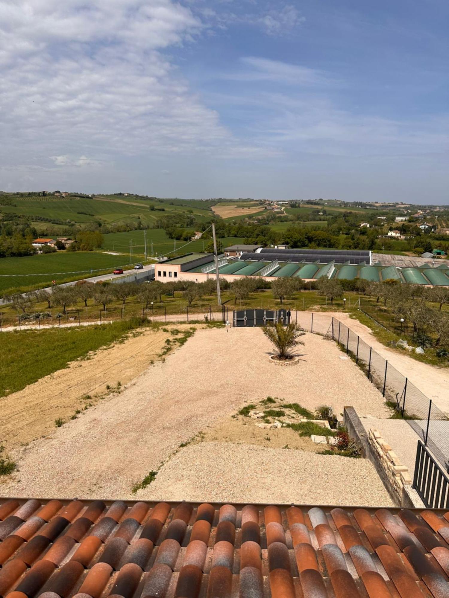 La Sosta Di Guido A Tavullia Bed & Breakfast Exterior photo